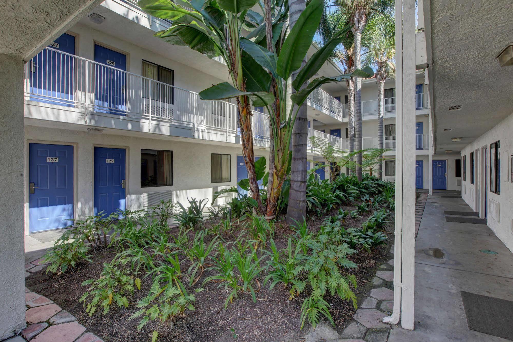 Motel 6-Bellflower, Ca - Los Angeles Экстерьер фото